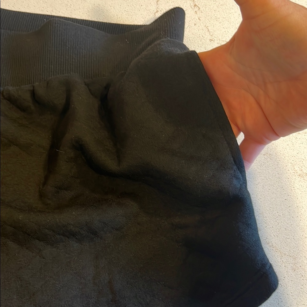 Serra Black Athletic Shorts Lightweight Performance Design - Picture 3 of 7